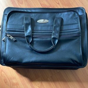 EUC SAMSONITE LEATHER BRIEFCASE